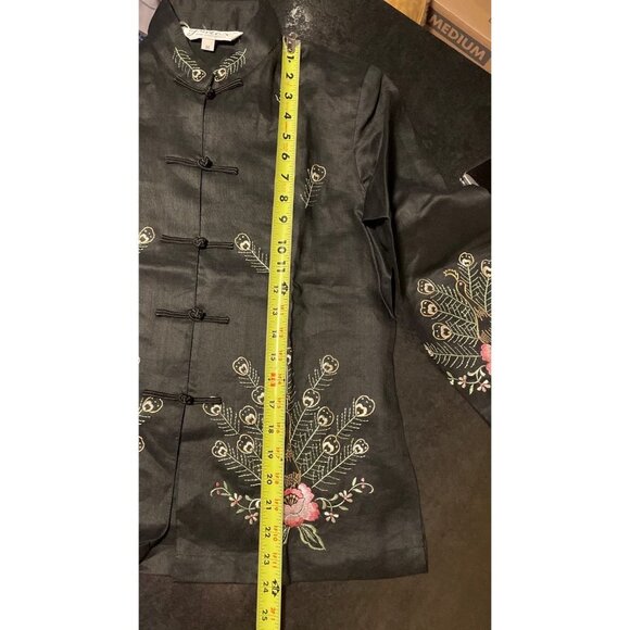 Potex NWT Black Linen Asian Inspired Peacock Embroidered Top Sz M - Picture 10 of 11